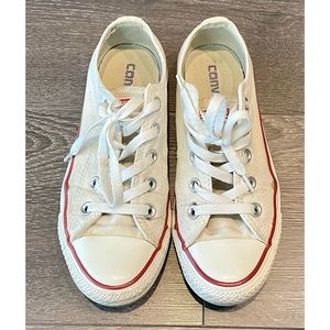 Classic Converse Women’s Sneakers